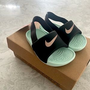 NEW Nike toddler Girls slide